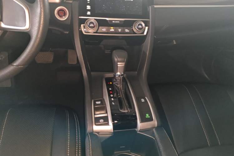Used Honda Civic 2019 220TURBO CVT Dynamic Edition China VI Gear Lever