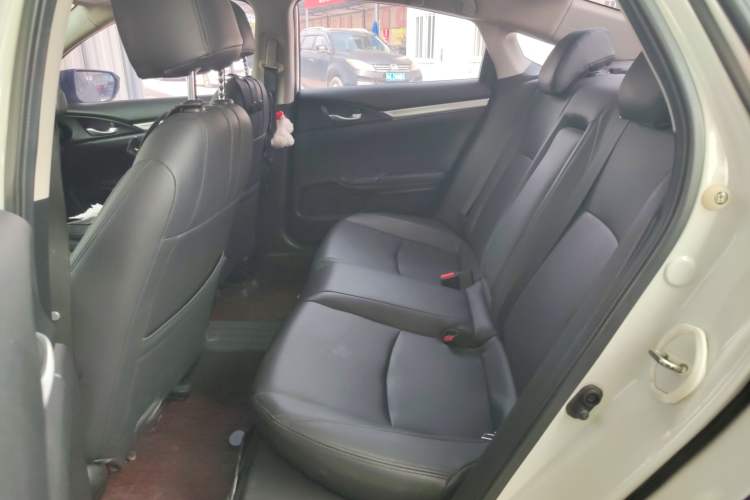 Used Honda Civic 2019 220TURBO CVT Dynamic Edition China VI Left Rear Seat