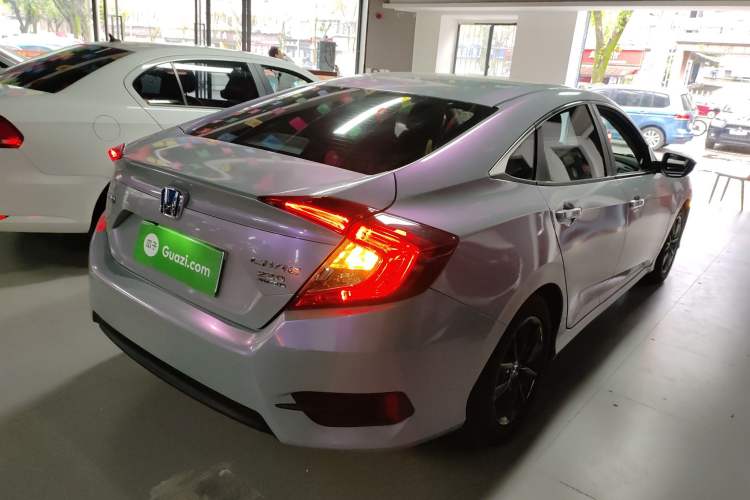 Used Honda Civic 2019 220TURBO CVT Dynamic Edition China VI Rear Right 45 Deg