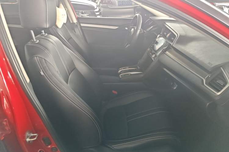 Used Honda Civic 2019 220TURBO CVT Dynamic Edition China VI Right Front Seat
