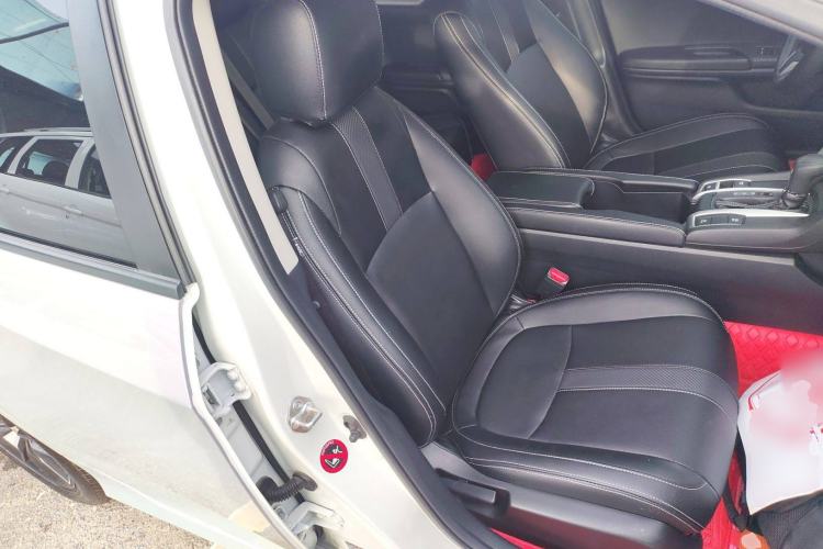 Used Honda Civic 2019 220TURBO CVT Dynamic Edition China VI Right Front Seat
