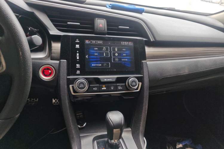 Used Honda Civic 2019 220TURBO CVT Dynamic Edition China VI Emission Standard Audio And AC Panel