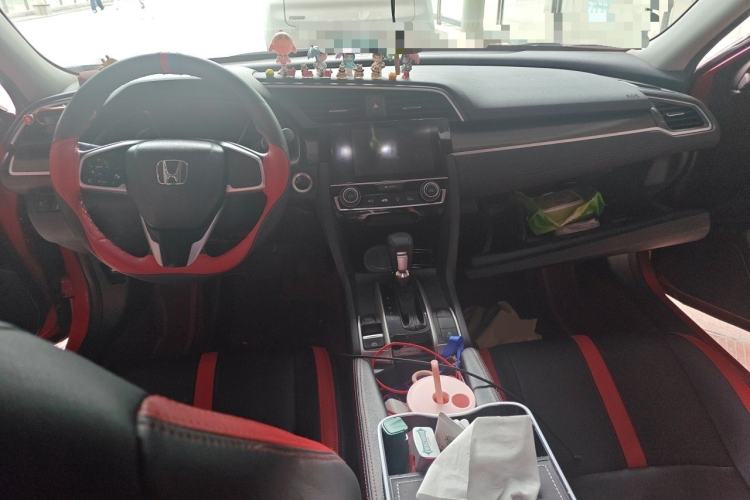 Used Honda Civic 2019 220TURBO CVT Dynamic Edition China VI Center Console