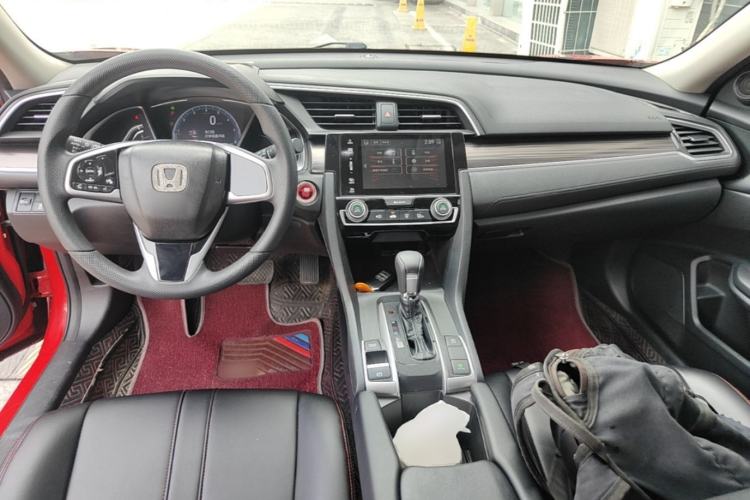 Used Honda Civic 2019 220TURBO CVT Dynamic Edition China VI Center Console