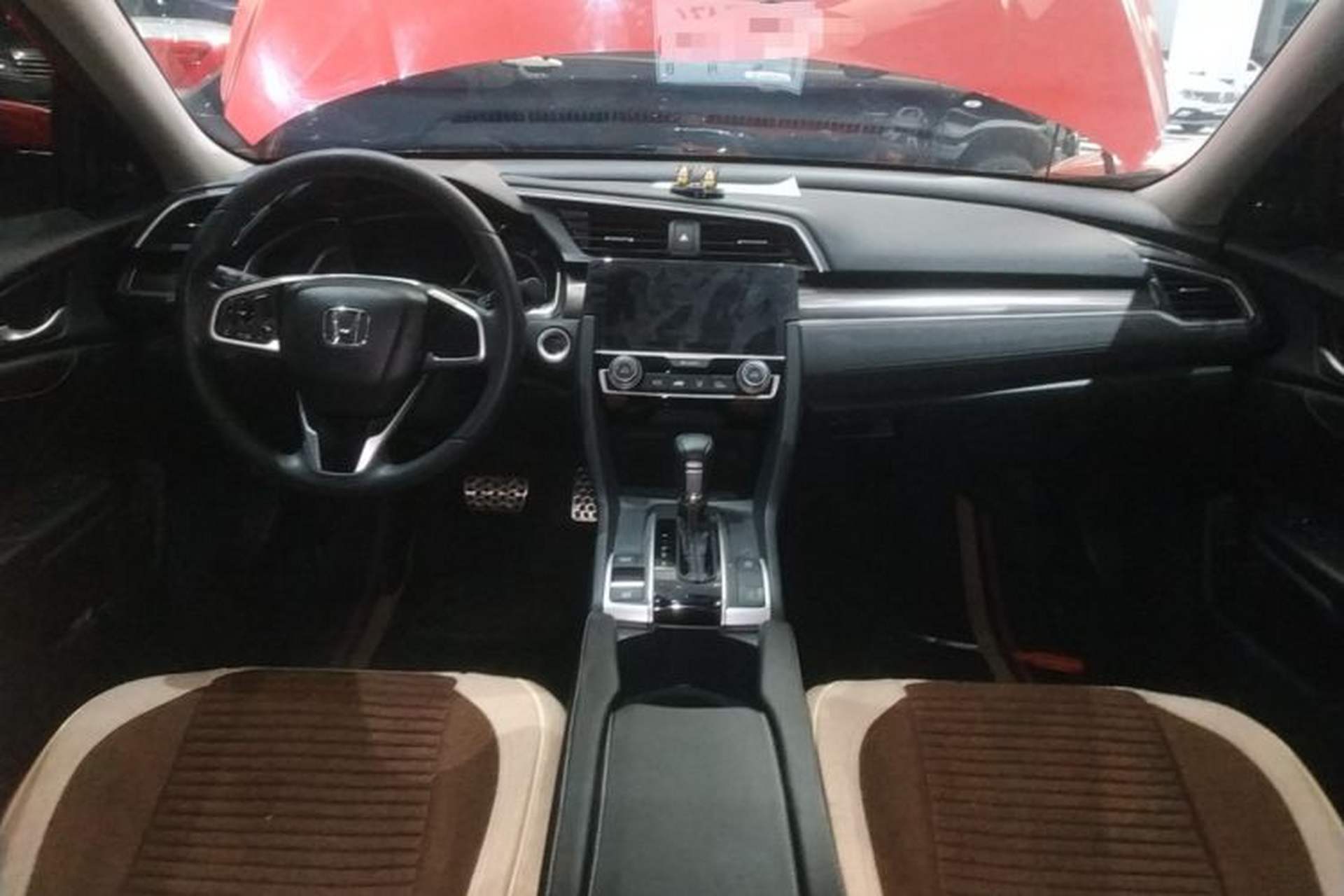 Used Honda Civic 2019 220TURBO CVT Dynamic Edition China VI Emission Standard Center Console