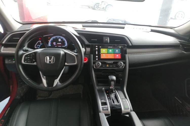 Used Honda Civic 2019 220TURBO CVT Dynamic Edition China VI Center Console