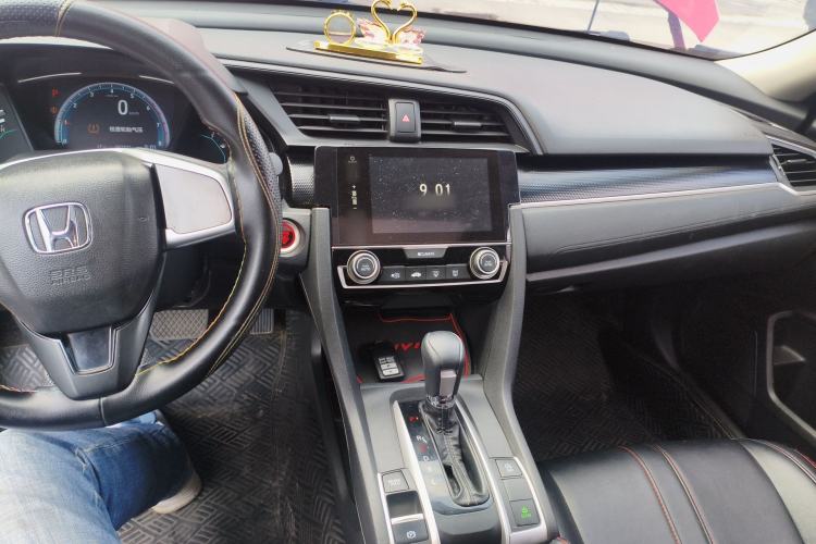 Used Honda Civic 2019 180TURBO CVT Shangdong Edition China VI Center Console