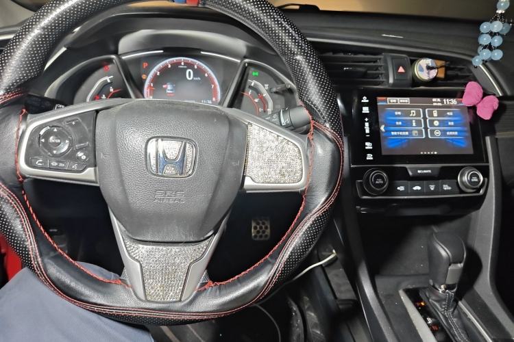 Used Honda Civic 2019 220TURBO CVT Dynamic Edition China VI Emission Standard Center Console