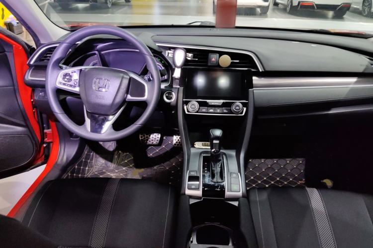 Used Honda Civic 2019 220TURBO CVT Dynamic Edition China VI Emission Standard Center Console