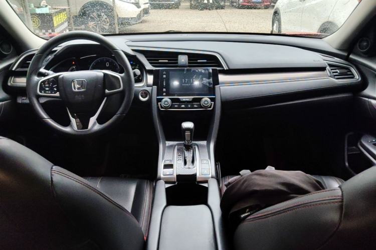 Used Honda Civic 2019 220TURBO CVT Dynamic Edition China V Center Console