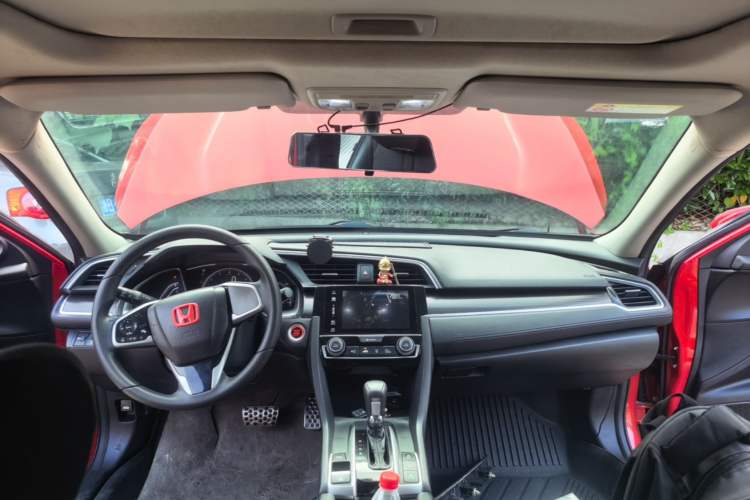 Used Honda Civic 2019 220TURBO CVT Dynamic Edition China V Emission Standard Center Console