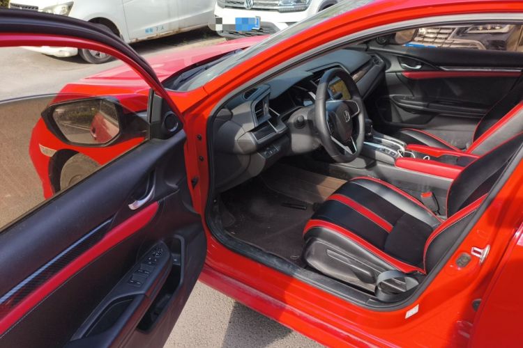 Used Honda Civic 2019 220TURBO CVT Dynamic Edition China VI Driver Seat