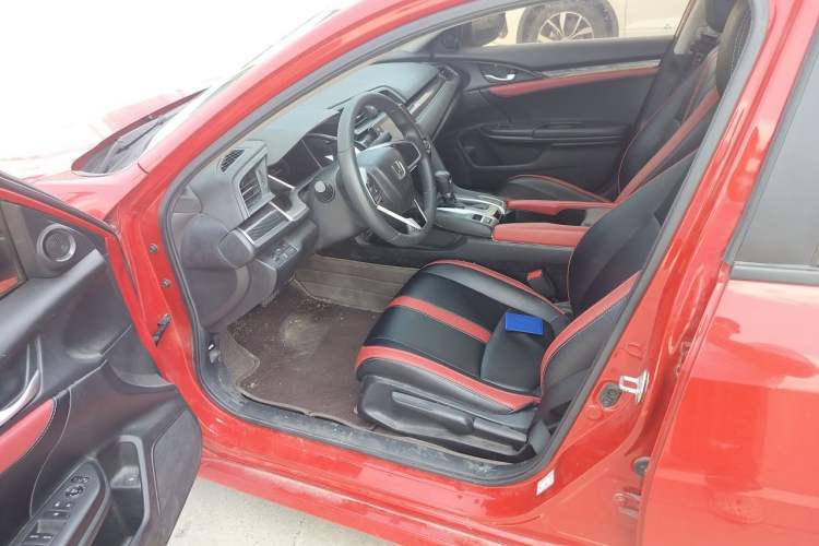 Used Honda Civic 2019 220TURBO CVT Dynamic Edition China VI Driver Seat