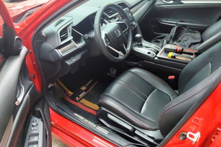 Used Honda Civic 2019 220TURBO CVT Dynamic Edition China V Driver Seat