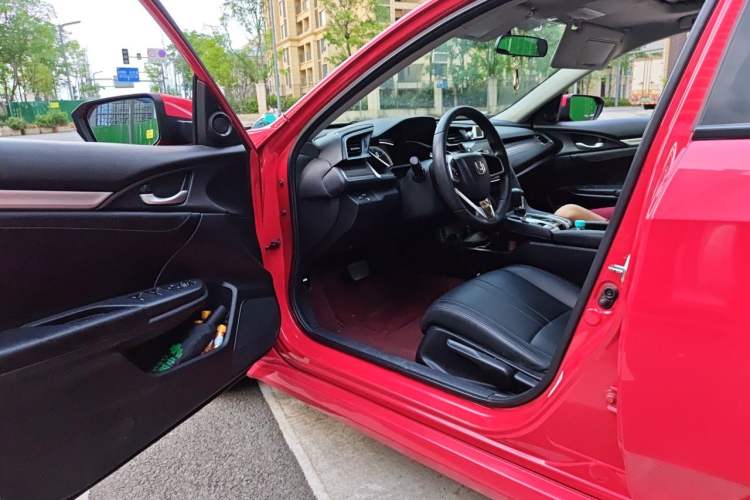 Used Honda Civic 2019 220TURBO CVT Dynamic Edition China VI Driver Seat