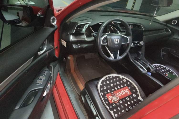 Used Honda Civic 2019 220TURBO CVT Dynamic Edition China VI Driver Seat
