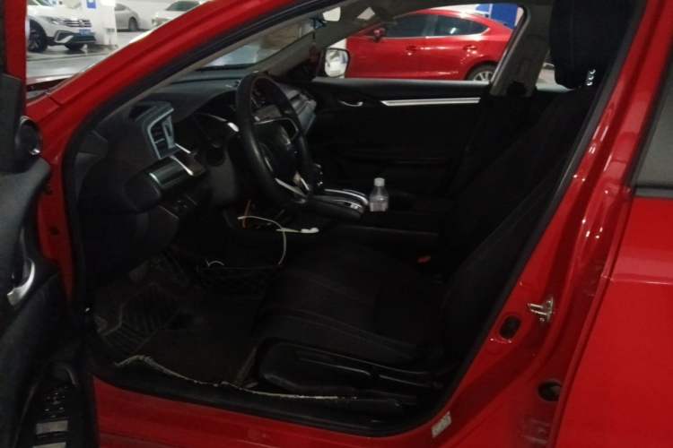 Used Honda Civic 2019 220TURBO CVT Dynamic Edition China V Driver Seat