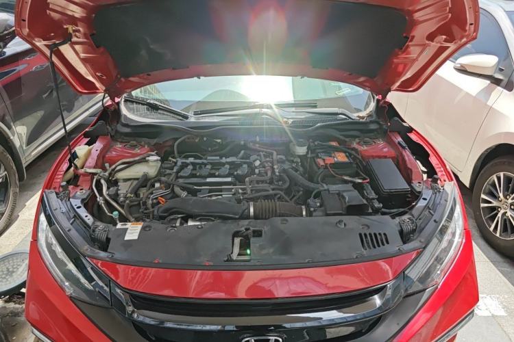 Used Honda Civic 2019 220TURBO CVT Power Edition China VI Emission Standard Engine Bay
