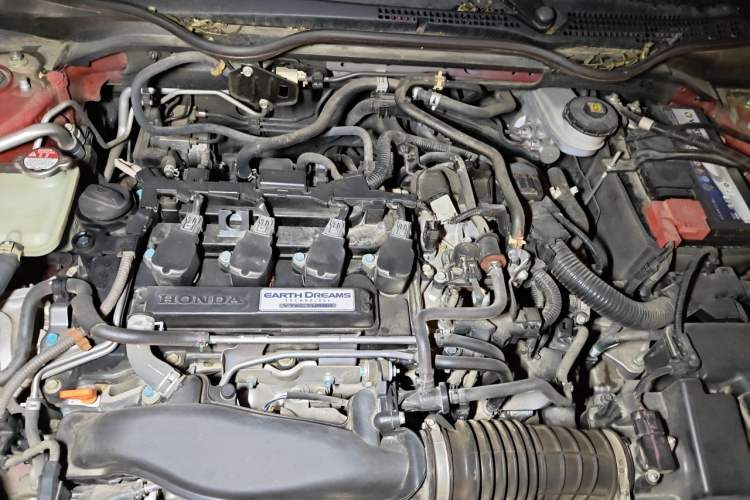 Used Honda Civic 2019 220TURBO CVT Dynamic Edition China VI Emission Standard Engine Bay