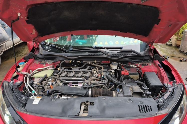 Used Honda Civic 2019 220TURBO CVT Dynamic Edition China VI Engine Bay