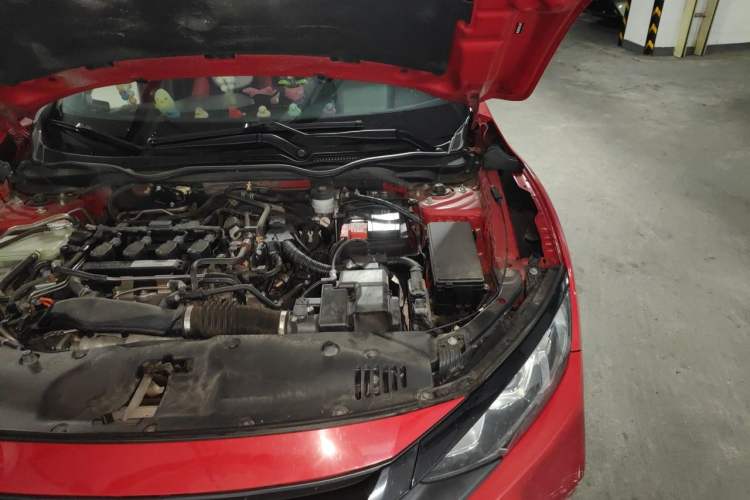 Used Honda Civic 2019 220TURBO CVT Dynamic Edition China VI Engine Bay Left