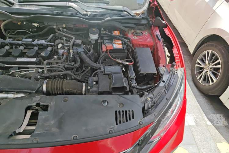 Used Honda Civic 2019 220TURBO CVT Power Edition China VI Emission Standard Engine Bay Left