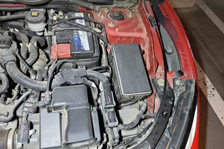 Used Honda Civic 2019 220TURBO CVT Dynamic Edition China VI Emission Standard Engine Bay Left