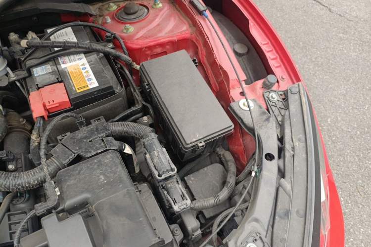 Used Honda Civic 2019 220TURBO CVT Dynamic Edition China VI Emission Standard Engine Bay Left