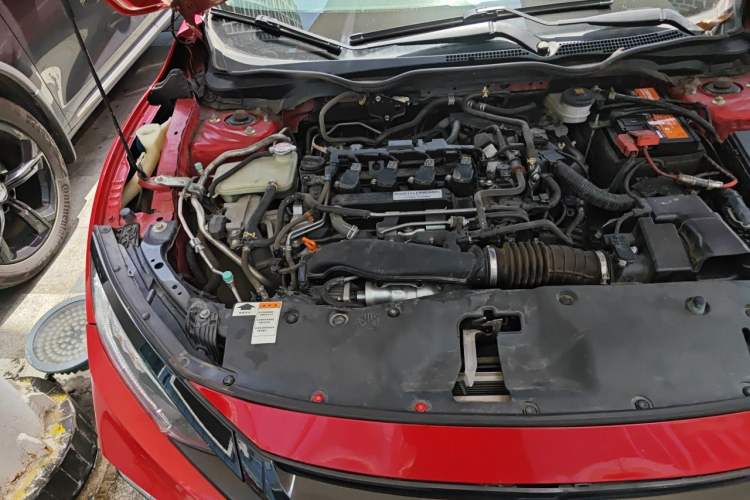 Used Honda Civic 2019 220TURBO CVT Power Edition China VI Emission Standard Engine Bay Right