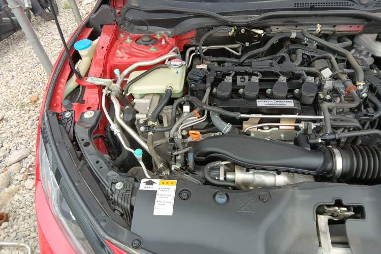 Used Honda Civic 2019 220TURBO CVT Dynamic Edition China VI Emission Standard Engine Bay Right