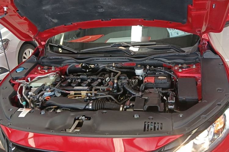 Used Honda Civic 2019 220TURBO CVT Dynamic Edition China VI Emission Standard Engine Bay