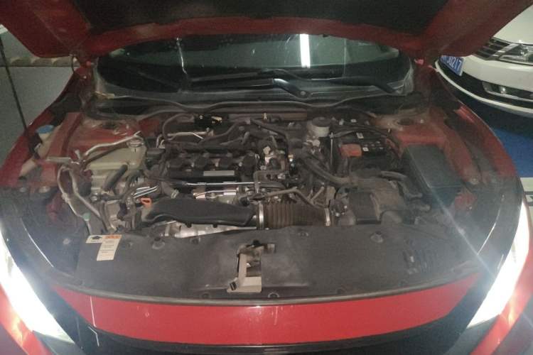 Used Honda Civic 2019 220TURBO CVT Dynamic Edition China VI Engine Bay