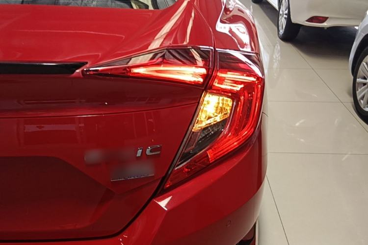 Used Honda Civic 2019 220TURBO CVT Dynamic Edition China VI Emission Standard Exterior 3