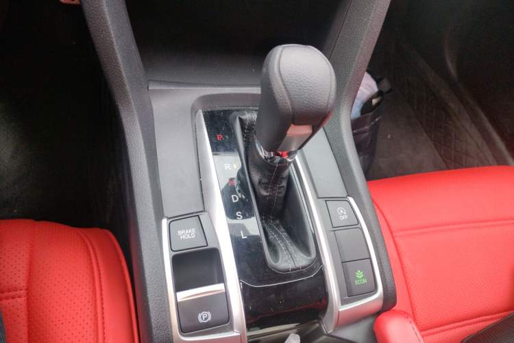 Used Honda Civic 2019 220TURBO CVT Dynamic Edition China VI Emission Standard Gear Lever