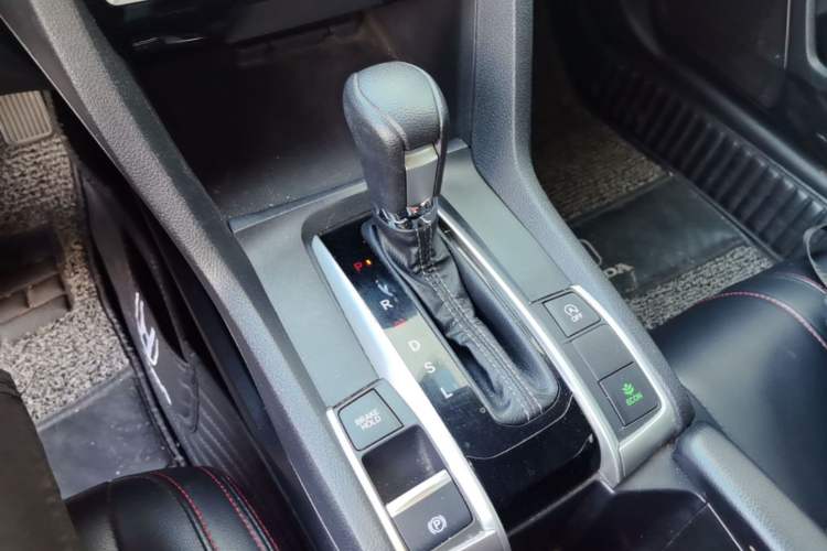 Used Honda Civic 2019 220TURBO CVT Dynamic Edition China VI Gear Lever