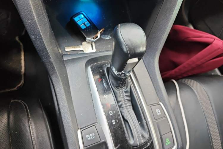 Used Honda Civic 2019 220TURBO CVT Power Edition China VI Emission Standard Gear Lever