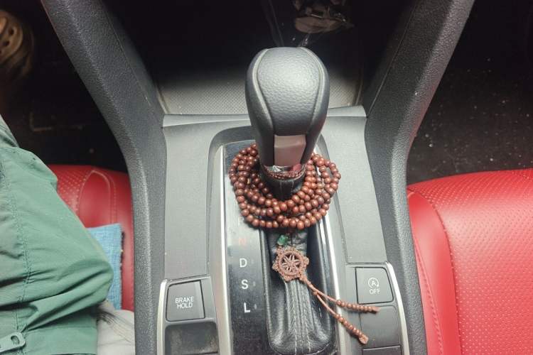 Used Honda Civic 2019 220TURBO CVT Dynamic Edition China VI Emission Standard Gear Lever