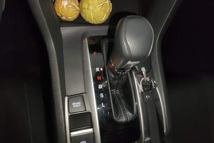 Used Honda Civic 2019 220TURBO CVT Dynamic Edition China VI Gear Lever