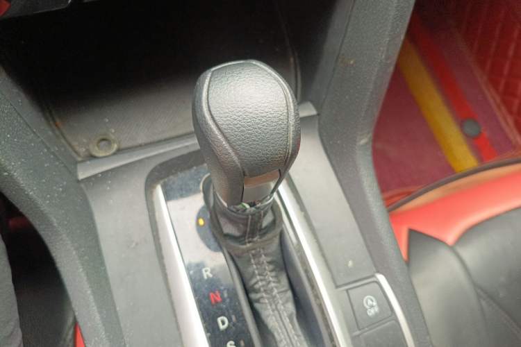 Used Honda Civic 2019 220TURBO CVT Dynamic Edition China VI Emission Standard Gear Lever