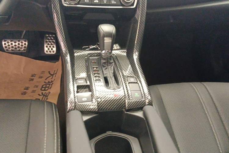 Used Honda Civic 2019 220TURBO CVT Dynamic Edition China VI Emission Standard Gear Lever
