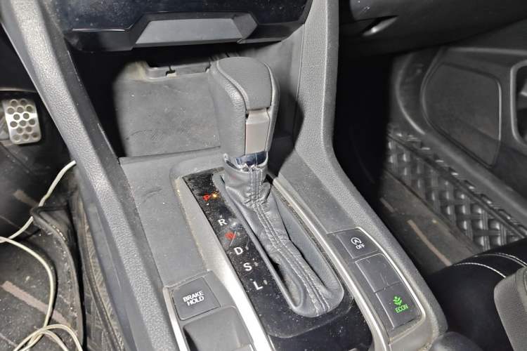Used Honda Civic 2019 220TURBO CVT Dynamic Edition China VI Emission Standard Gear Lever