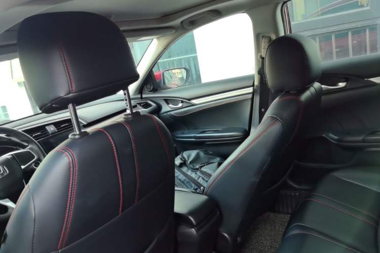 Used Honda Civic 2019 220TURBO CVT Dynamic Edition China VI Headliner
