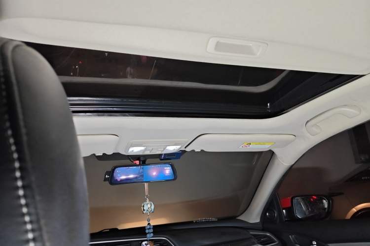Used Honda Civic 2019 220TURBO CVT Dynamic Edition China VI Emission Standard Headliner