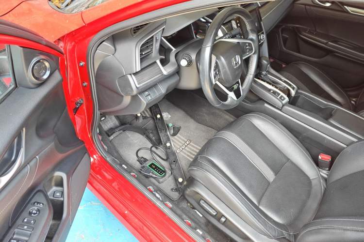 Used Honda Civic 2019 220TURBO CVT Power Edition China VI Emission Standard Interior 3