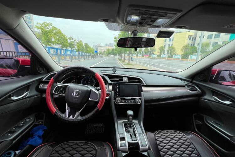 Used Honda Civic 2019 220TURBO CVT Dynamic Edition China VI Interior 4
