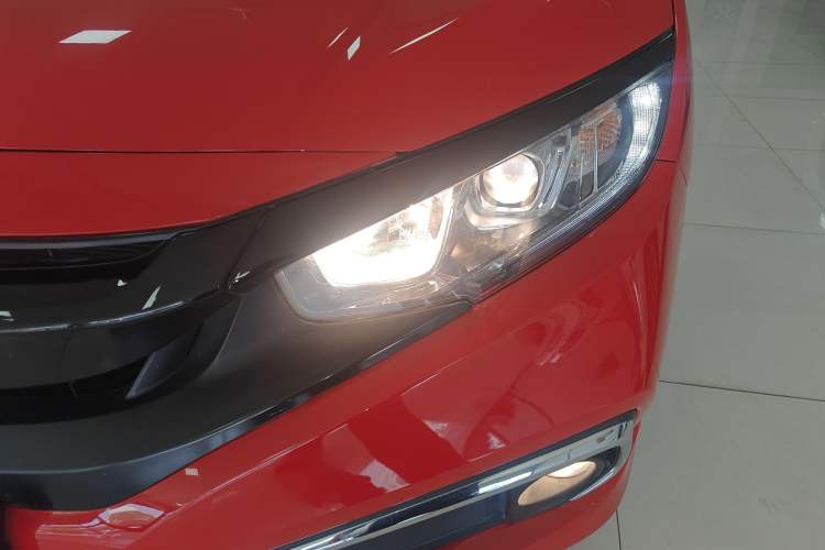 Used Honda Civic 2019 220TURBO CVT Dynamic Edition China VI Left Front Headlight