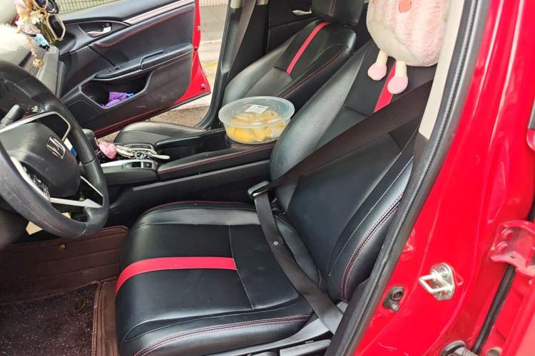 Used Honda Civic 2019 220TURBO CVT Dynamic Edition China V Left Front Seat