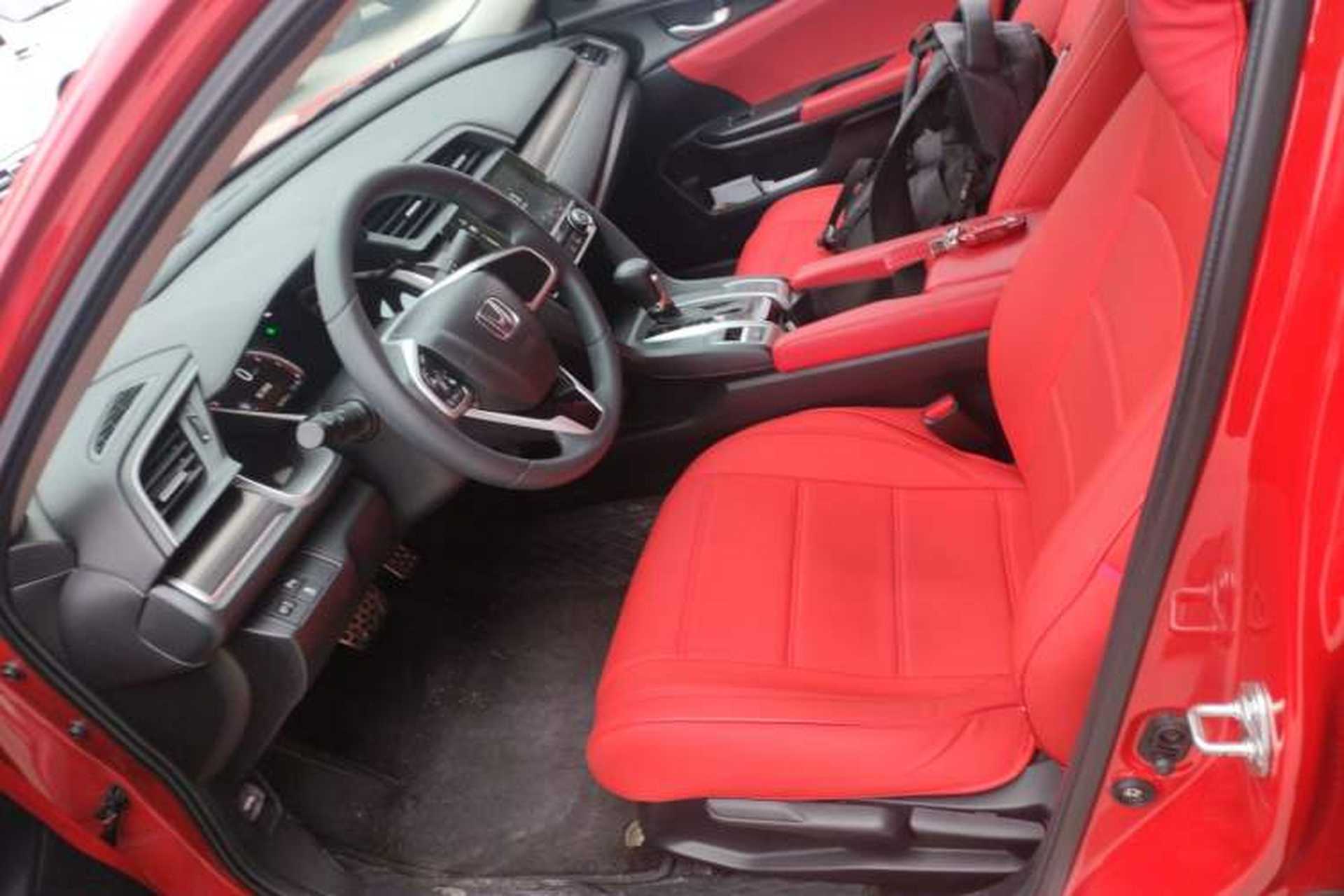 Used Honda Civic 2019 220TURBO CVT Dynamic Edition China VI Emission Standard Left Front Seat