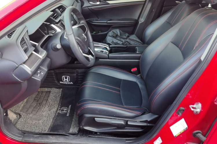Used Honda Civic 2019 220TURBO CVT Dynamic Edition China VI Left Front Seat