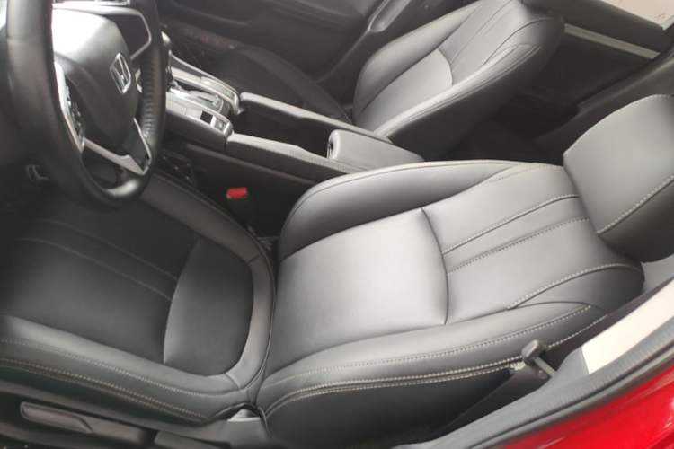 Used Honda Civic 2019 220TURBO CVT Dynamic Edition China VI Left Front Seat